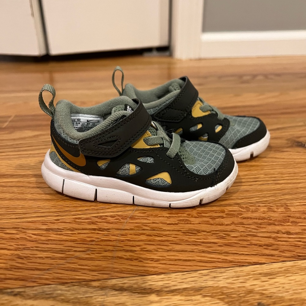 Nike Toddler Free Run 2